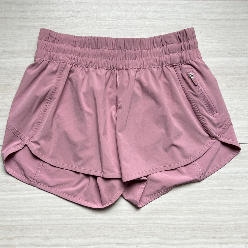 Lululemon Tracker Shorts Size 6